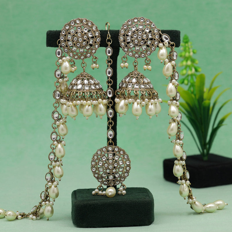 White Color Kundan Earrings With Maang Tikka (KDTE548WHT)