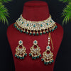 Green Color Choker Kundan Necklace Set (KN1118GRN)