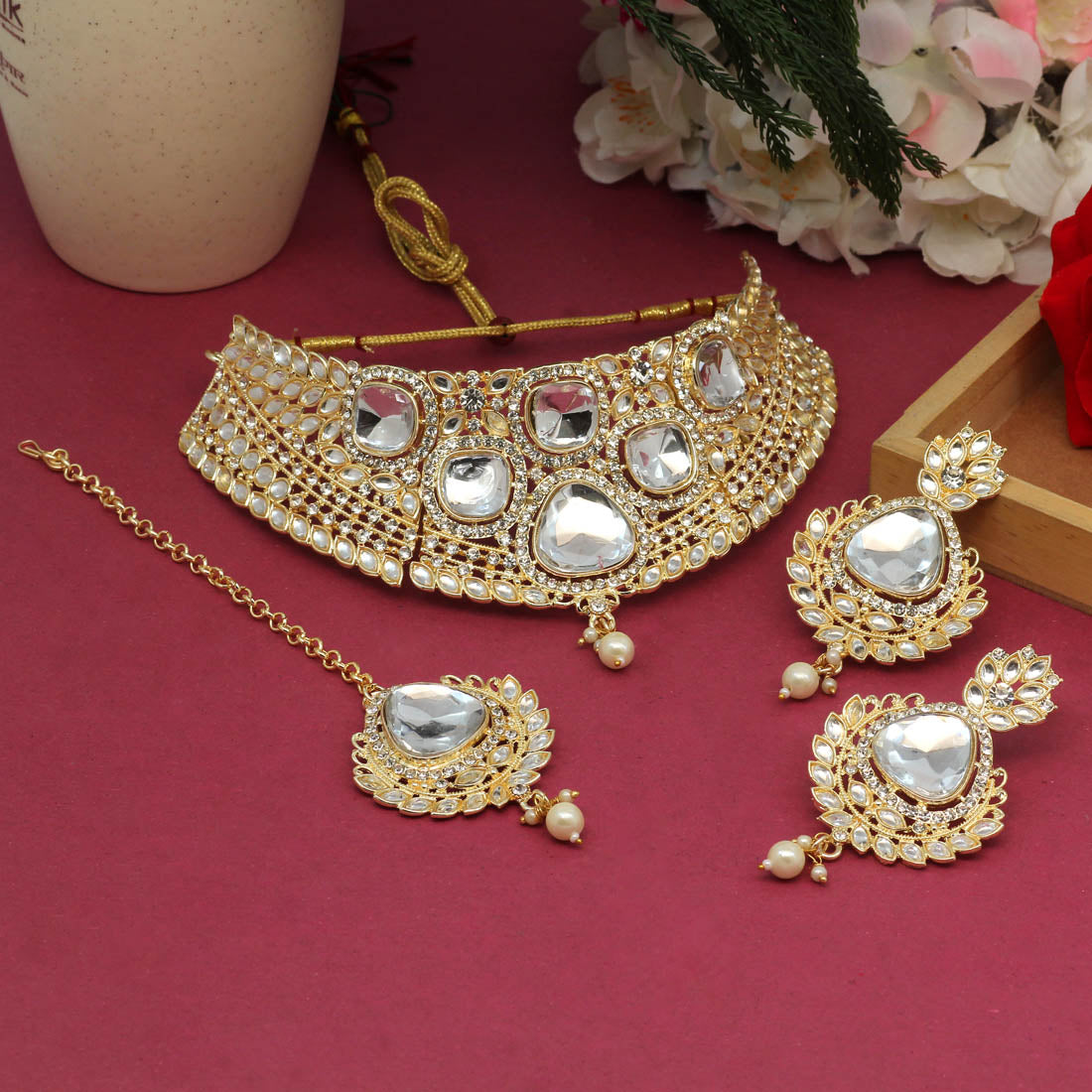 White Color Choker Kundan Necklace Set (KN1124WHT)