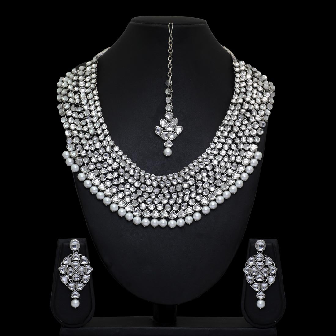 Silver Color Kundan Necklace Set (KN174SLV)