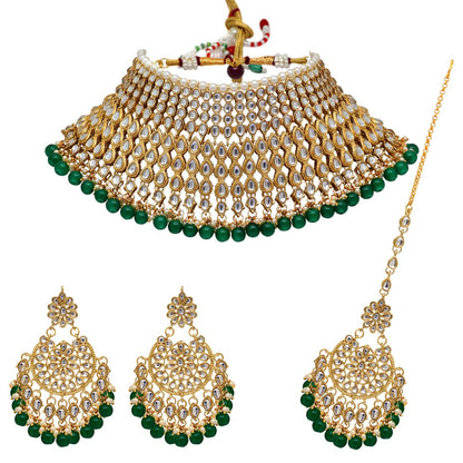 Green Color Kundan Necklace Set (KN221GRN)