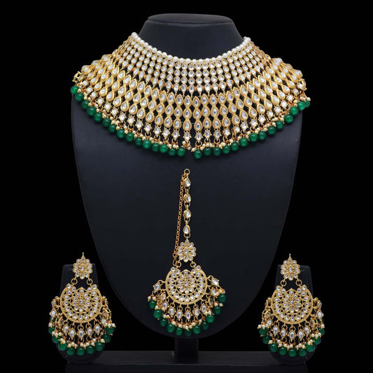Green Color Kundan Necklace Set (KN221GRN)