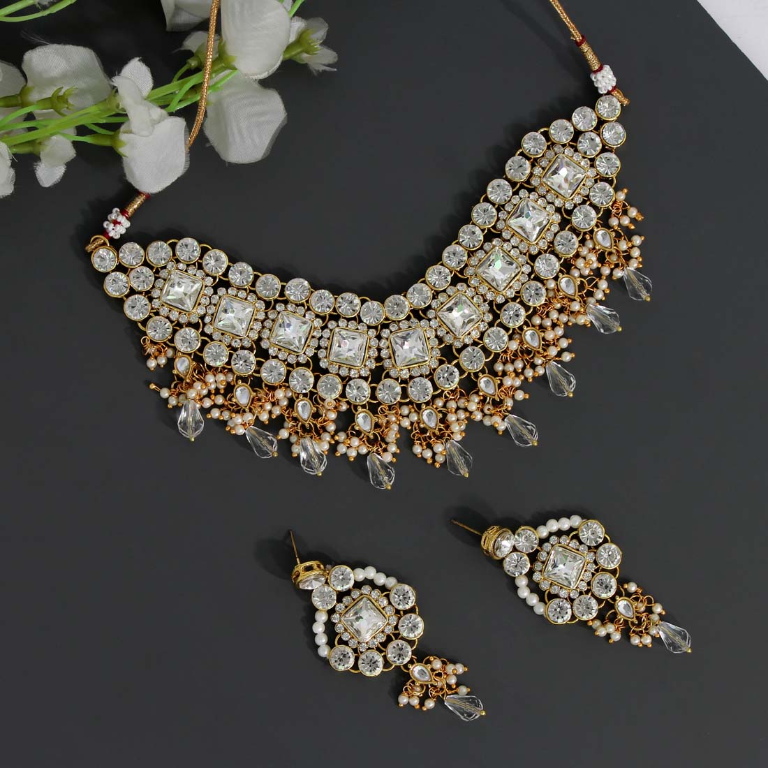 White Color Kundan Necklace Set (KN827WHT)