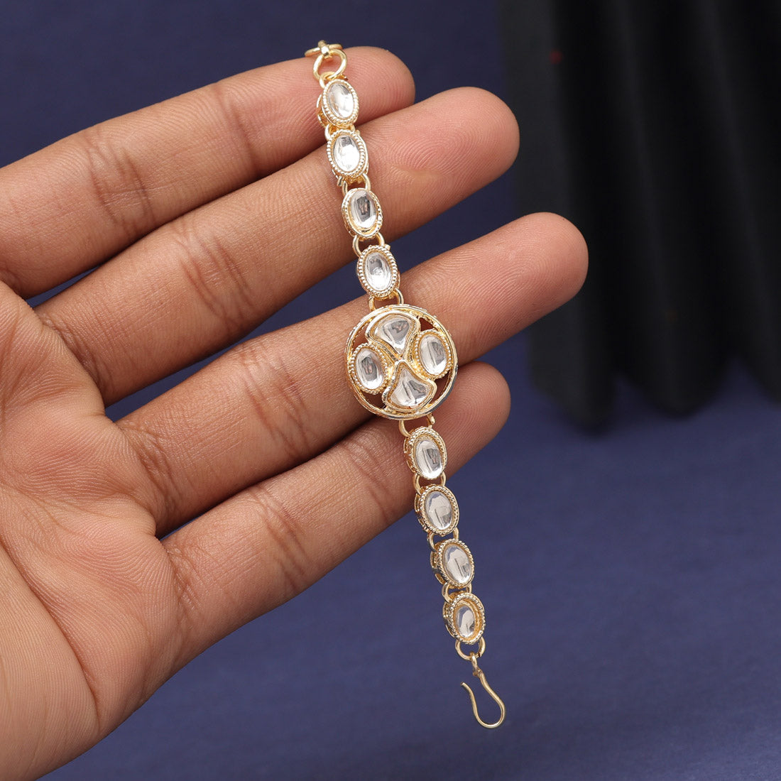 White Color Kundan Bracelets (KNB111WHT)