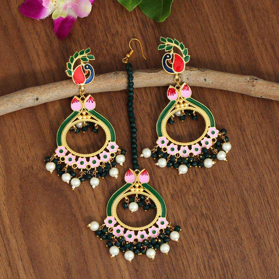 Golden Earrings Tikka Set in traditional with kundan – Timeless desires  collection