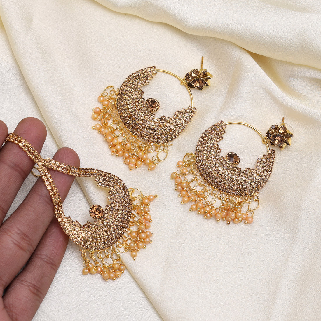 Gold Color Earrings With Maang Tikka (MTKE465GLD)